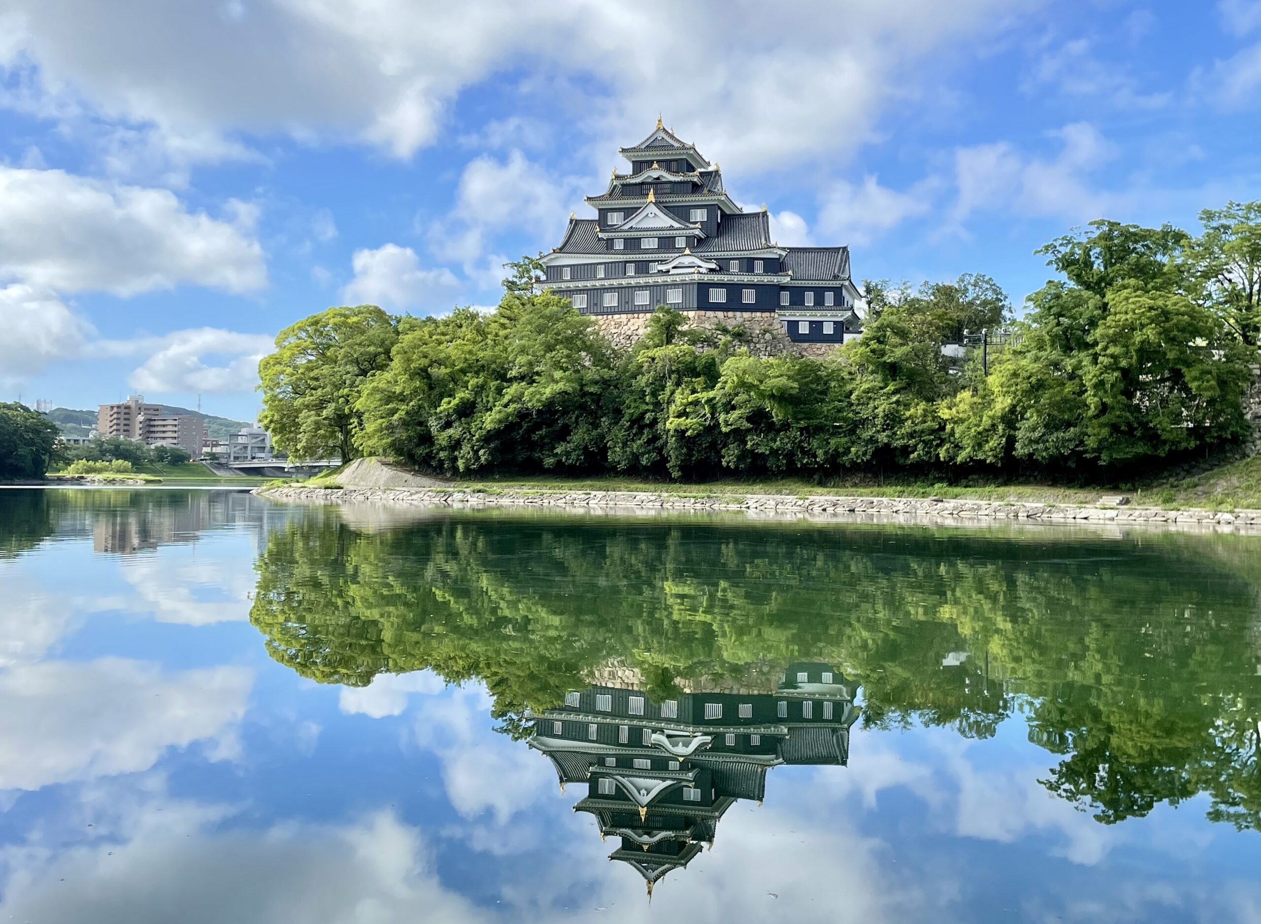 We are offering special nighttime rentals of Okayama Castle’s Tenshu (main keep)
