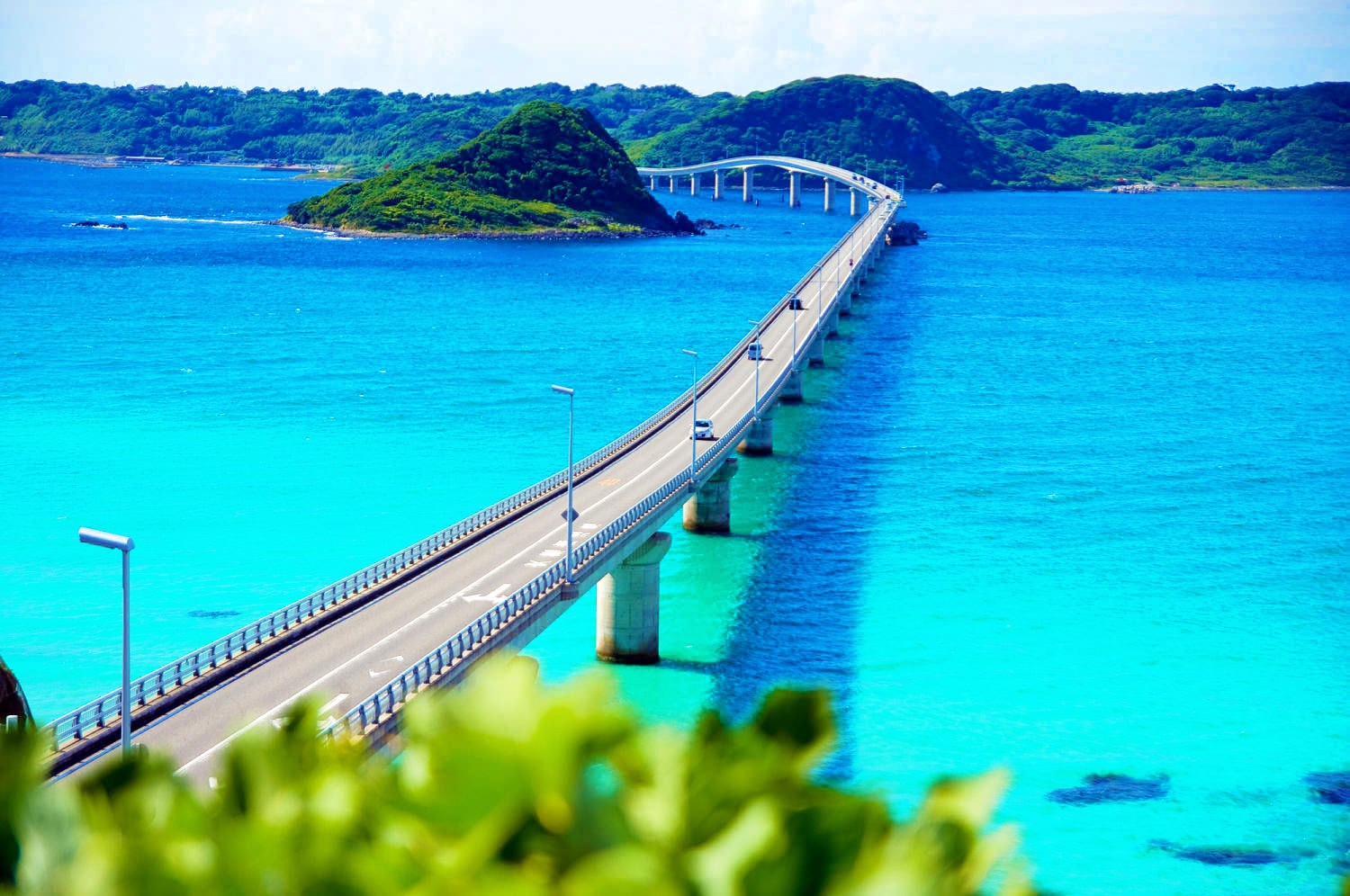 Head to Shimonoseki to enjoy seaside views and delicious cuisine