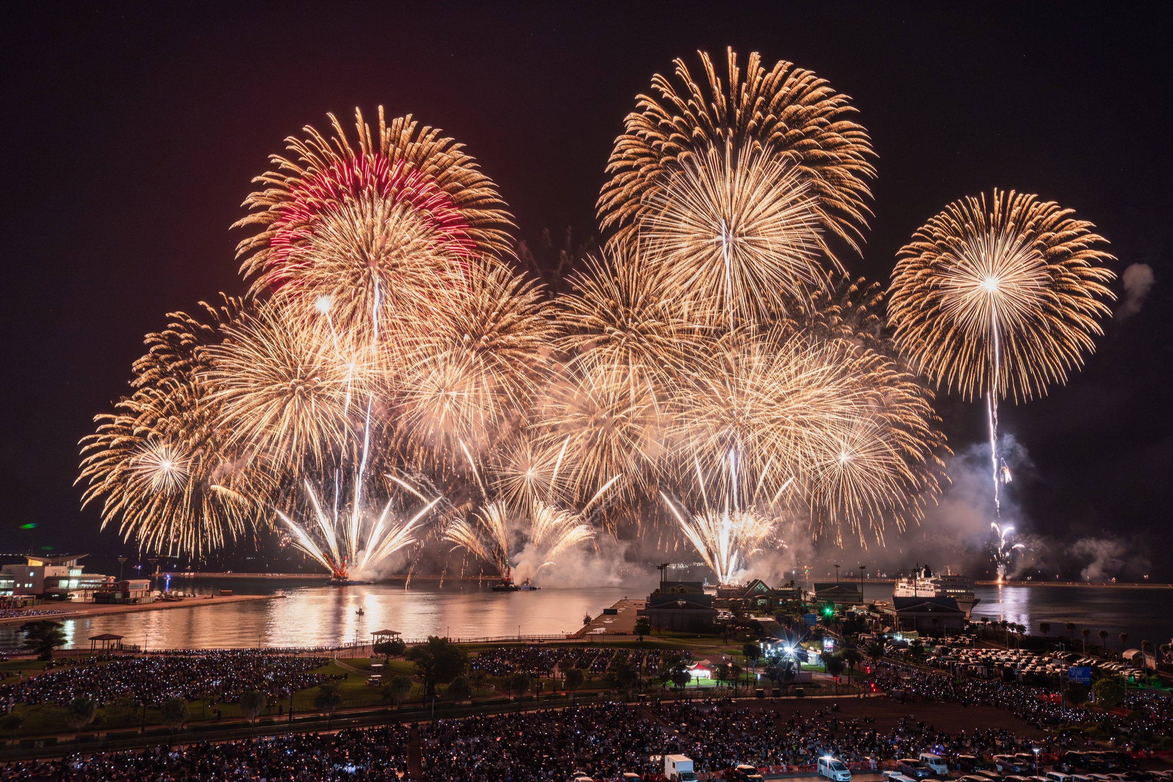 Kagoshima Kinko Bay Summer Night Fireworks over Sakurajima